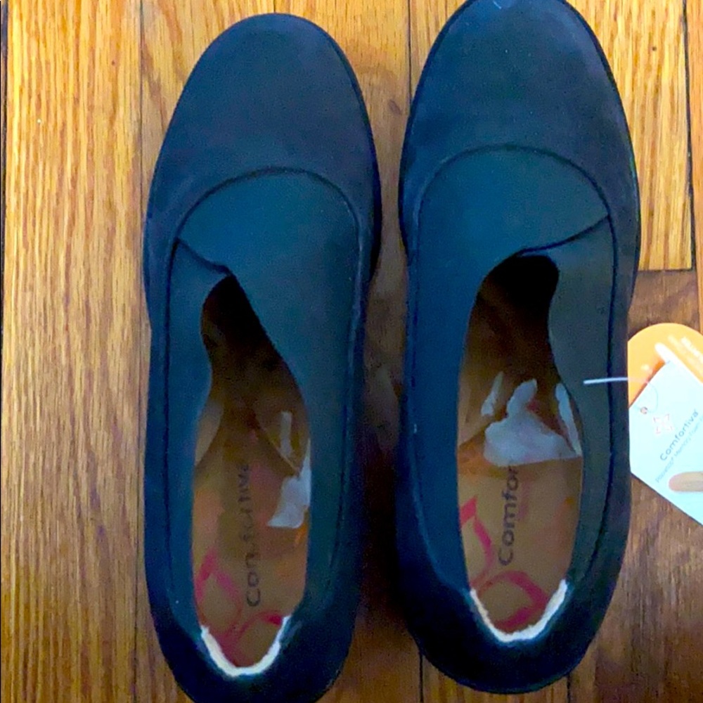 Comfortiva suede shoes